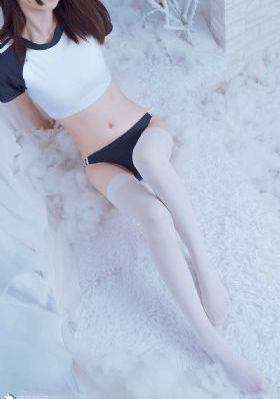 巨胸美女揉自己的胸_1080免费观看超清