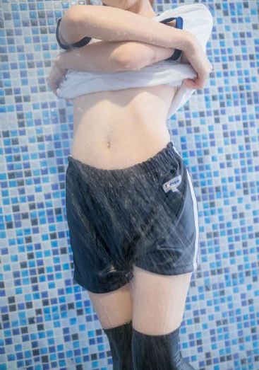 日本精品巨爆乳_BD英语超清在线观看